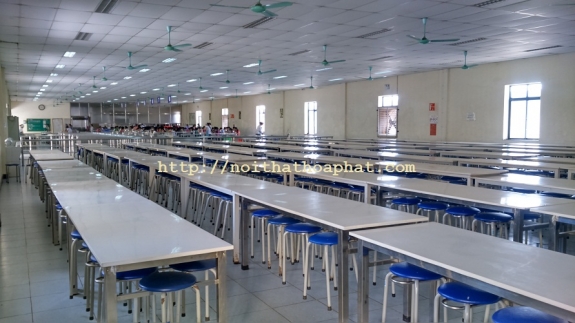bàn ăn công nghiệp Hòa Phát