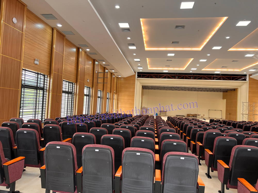 Hoàn thiện 456 ghế hội trường nhập khẩu tại Đại học Khoa học Thái Nguyên