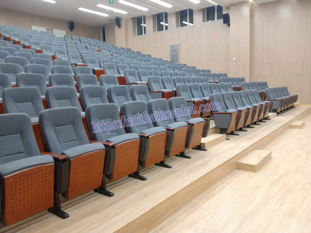 Lắp đặt 300 chiếc ghế hội trường nhập khẩu 1