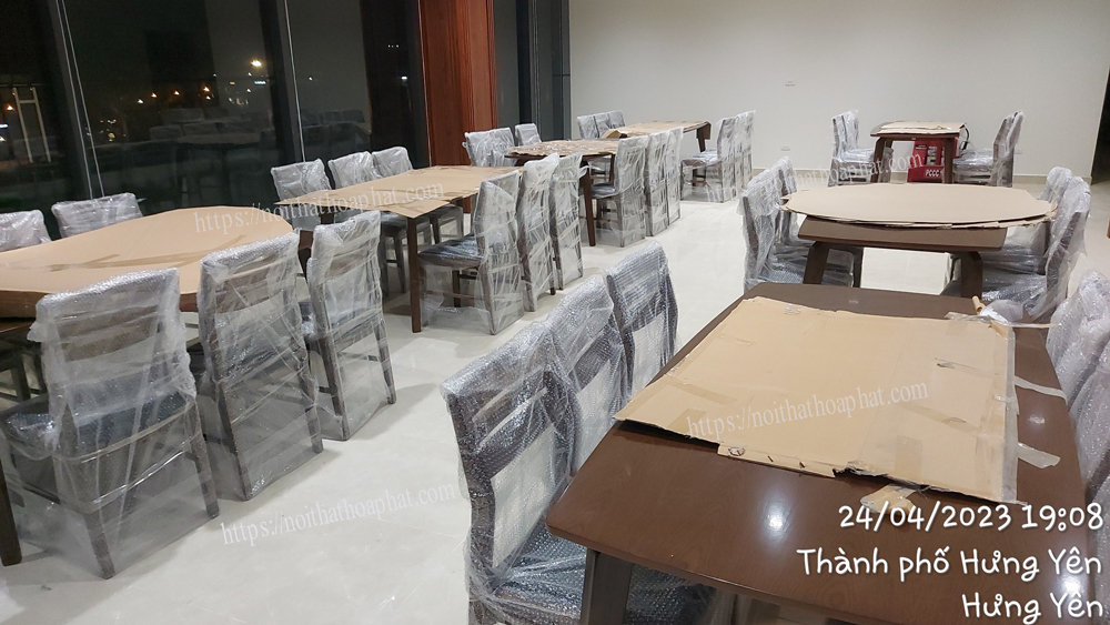 Bàn ghế phòng ăn cho Trung tâm Điều Hành Viễn Thông tỉnh Hưng Yên