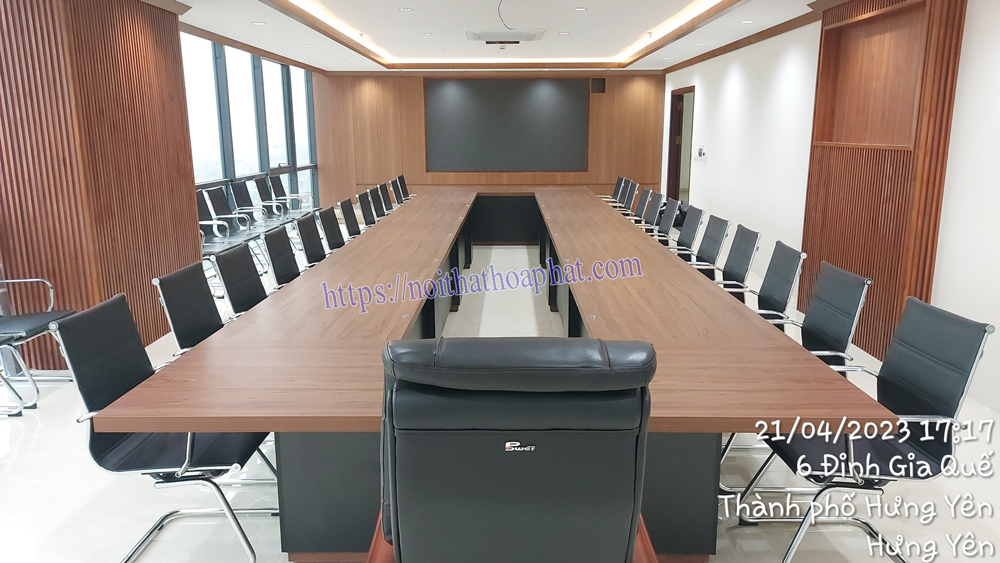 Bàn ghế phòng họp lớn cho Trung tâm Điều Hành Viễn Thông tỉnh Hưng Yên