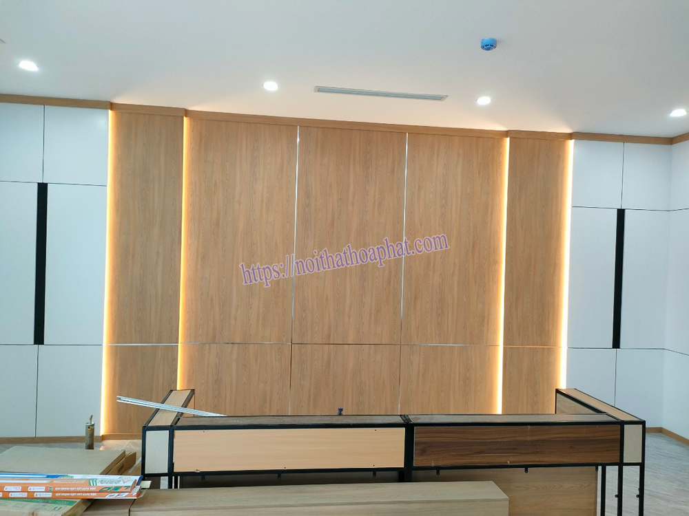 Thi công Nội Thất Sảnh văn phòng: Quầy lễ tân + ốp tường 2
