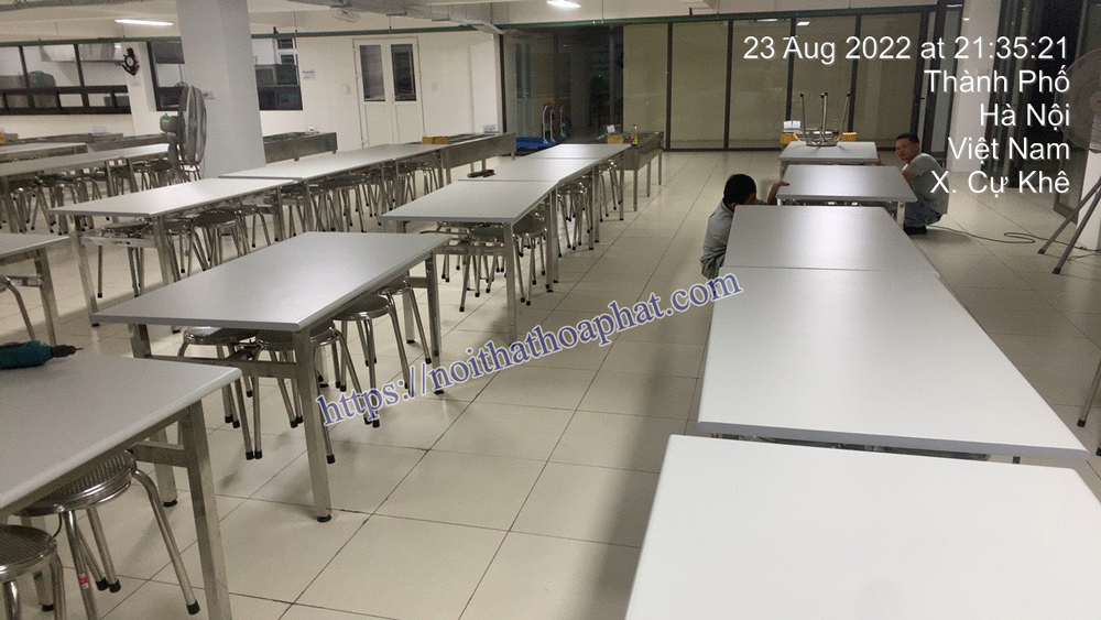 Hình ảnh thực tế 111 bàn ăn công nghiệp tại xã Cự Khê, huyện Thanh Oai, tp Hà Nội 2