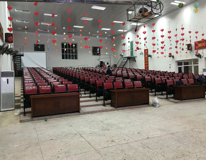 Công trình lắp đặt bàn ghế hội trường Hòa Phát