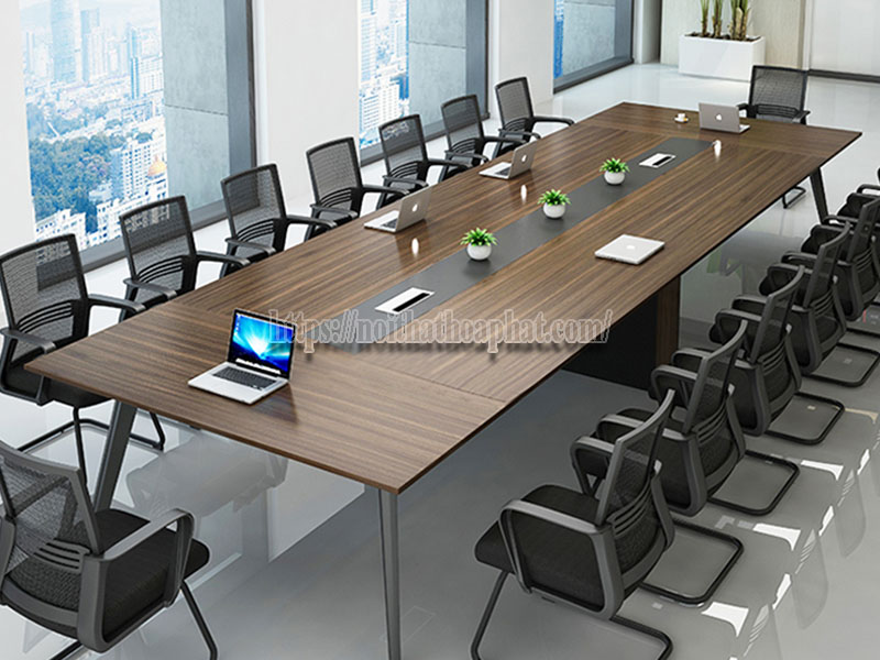 ưu nhược điểm bàn họp chân sắt