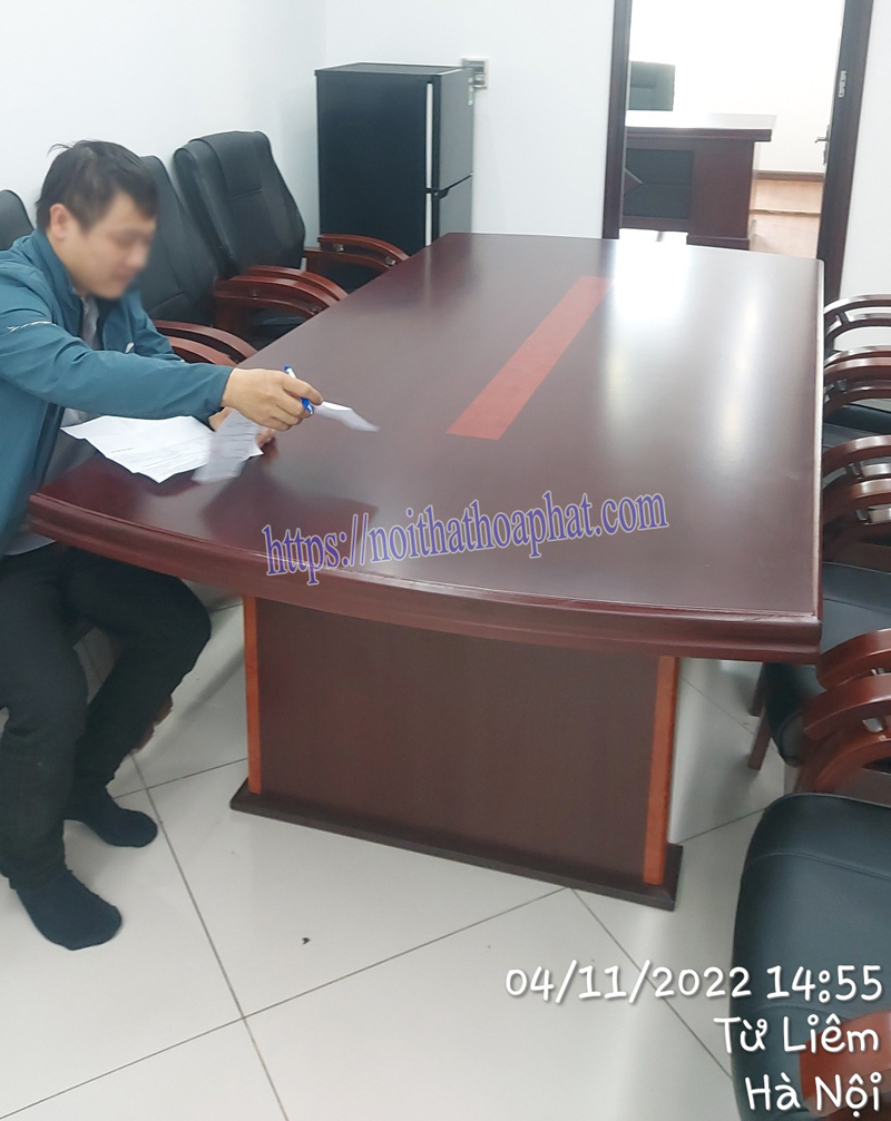 Hình ảnh thực tế bàn họp Hòa Phát sơn PU CT2412H7 tại Tòa nhà Sudico, Mễ Trì, Nam Từ Liêm, Hà Nội