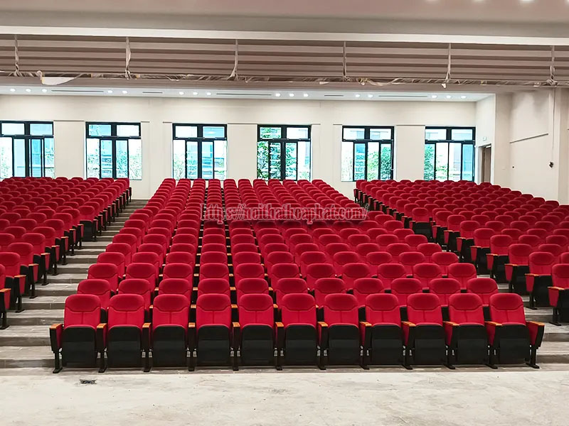 Bảng giá ghế hội trường mới nhất 2025: Cập nhật chi tiết từ Nội thất Hòa Phát