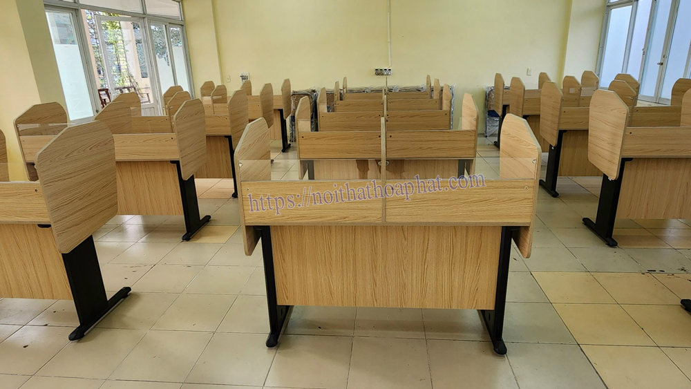 Cung cấp số lượng lớn bàn học tiếng anh tại Bắc Giang