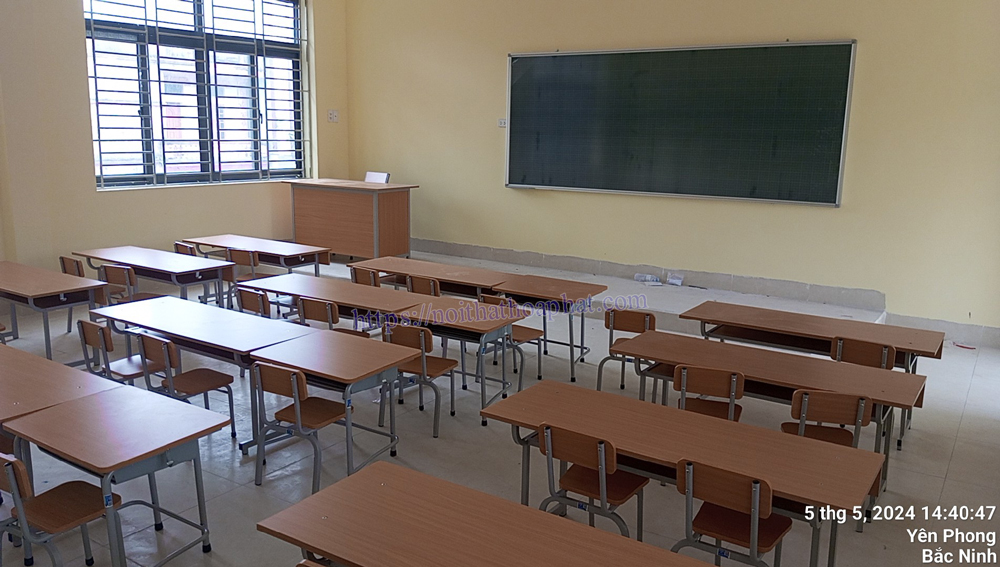 Cung cấp Bàn ghế giáo viên Hòa Phát cho trường tiểu học