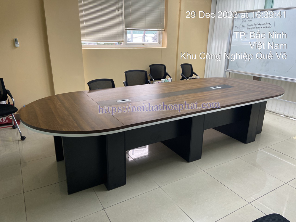 Cung cấp bàn ghế phòng họp tại KCN Quế Võ, Bắc Ninh