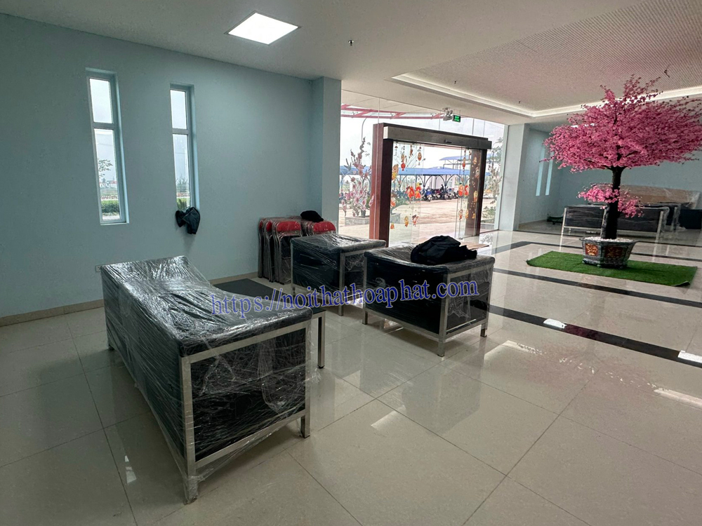 Bàn ghế sofa tiếp khách tại Công ty TNHH May Tinh Lợi