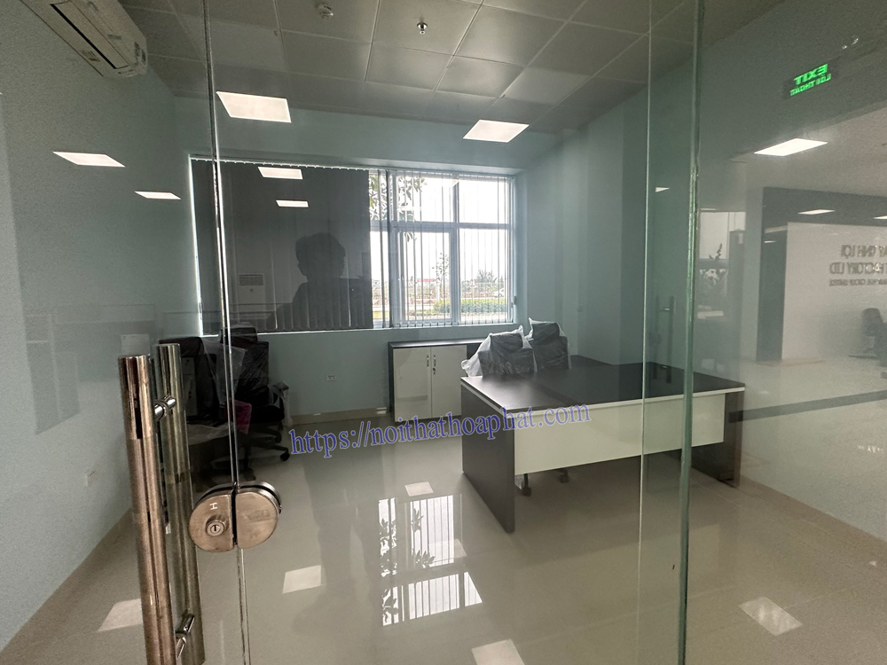 Nội thất phòng giám đốc tại Công ty TNHH May Tinh Lợi
