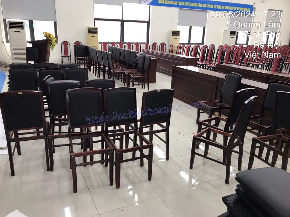 Thi công nội thất hội trường cho UBND phường Phú Lãm	