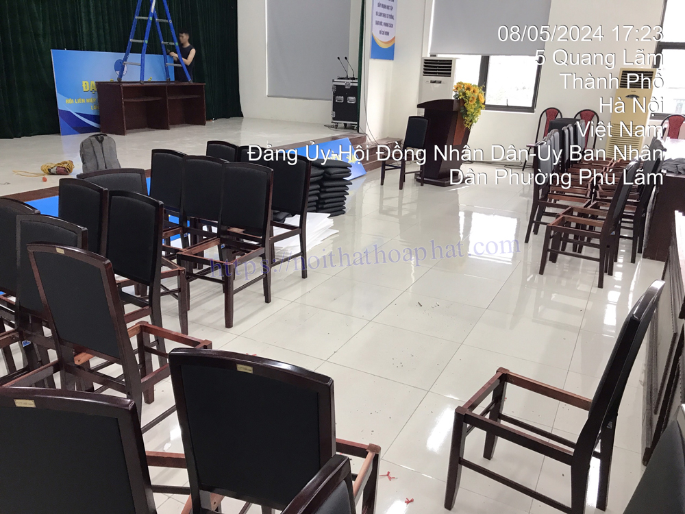 Thi công nội thất hội trường cho UBND phường Phú Lãm	