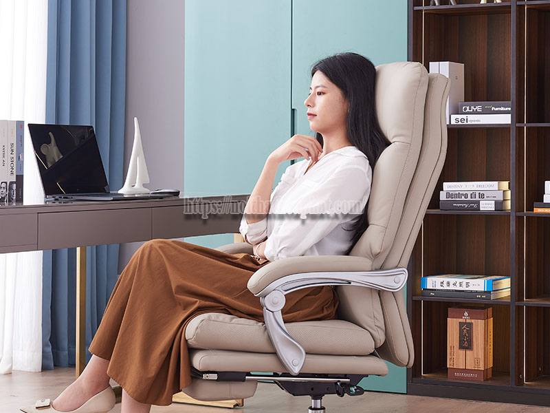Showroom ghế giám đốc cao cấp