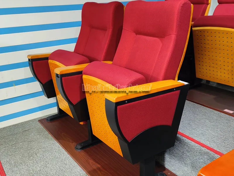 Ghế hội trường cho hội trường lớn nên chọn loại nào? Tư vấn từ chuyên gia