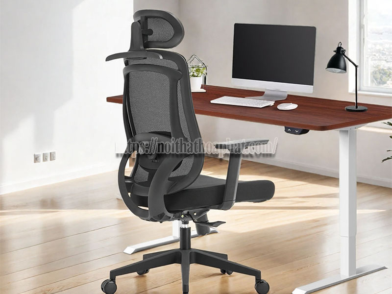 có nên dùng ghế xoay có tựa đầu