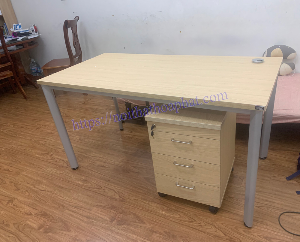 Hình ảnh thực tế bàn chân sắt Hòa Phát 1m4 HR140C7