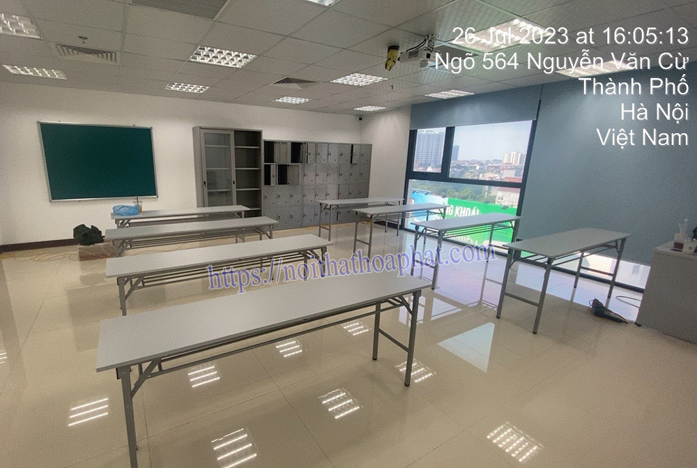 Cung cấp bàn gấp văn phòng tại quận Long Biên, Hà Nội