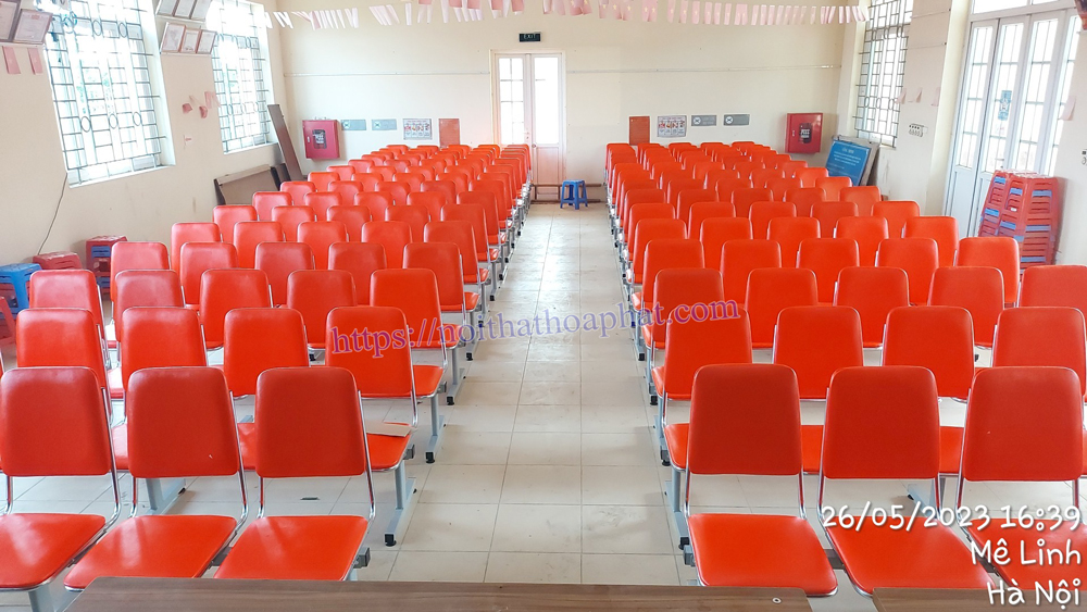Lắp đặt nội thất Hòa Phát tại Nhà Văn Hóa thôn Hoàng Kim