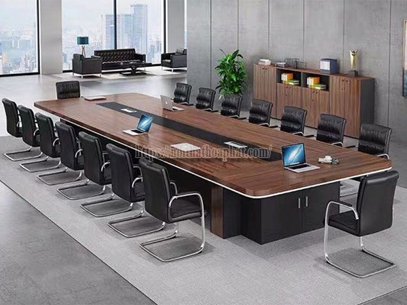 chi phí lắp đặt bàn họp Hòa Phát