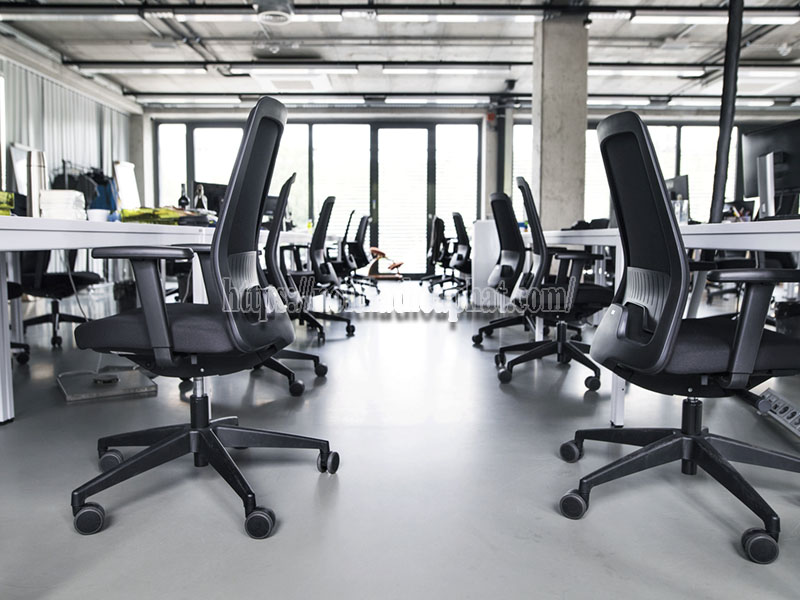 tại sao nên dùng ghế xoay có bánh xe