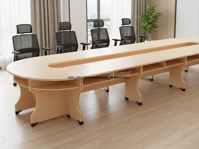 bàn họp có sẵn tồn kho