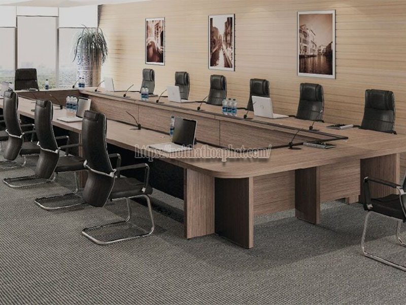 đặt bàn họp số lượng lớn