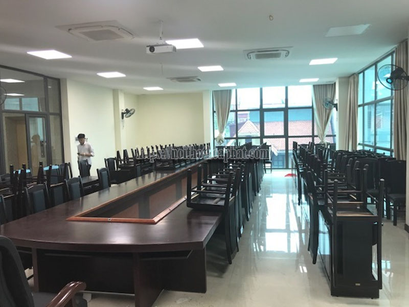 mua bàn họp giá sỉ