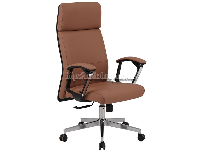 so sánh ghế giám đốc Hòa Phát và Fami