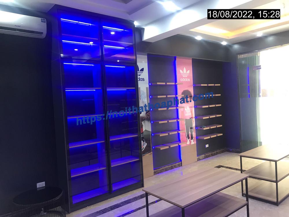 Thiết kế nội thất shop giày của Công ty TNHH Thành Phát