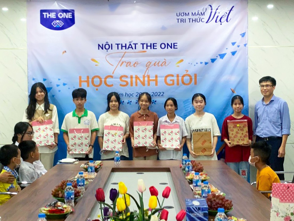 Nội Thất Hòa Phát (The One) - Trao quà học sinh giỏi 2021 - 2022