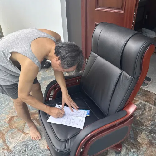 Ghế giám đốc TQ12