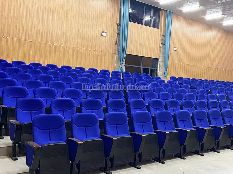 giá ghế hội trường nhập khẩu và nội địa