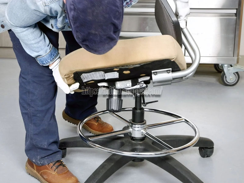 dịch vụ sửa ghế văn phòng hòa phát