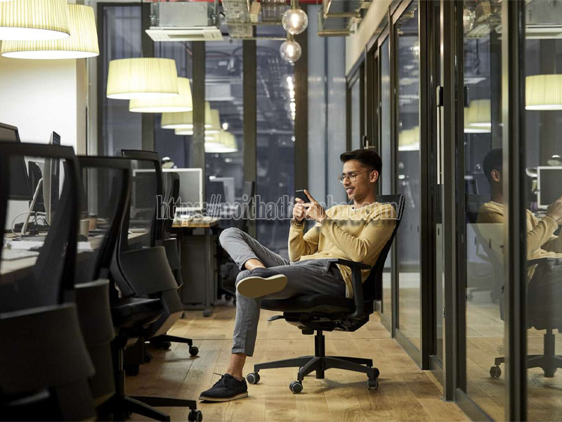 ghế xoay văn phòng ảnh hưởng đến năng suất như thế nào