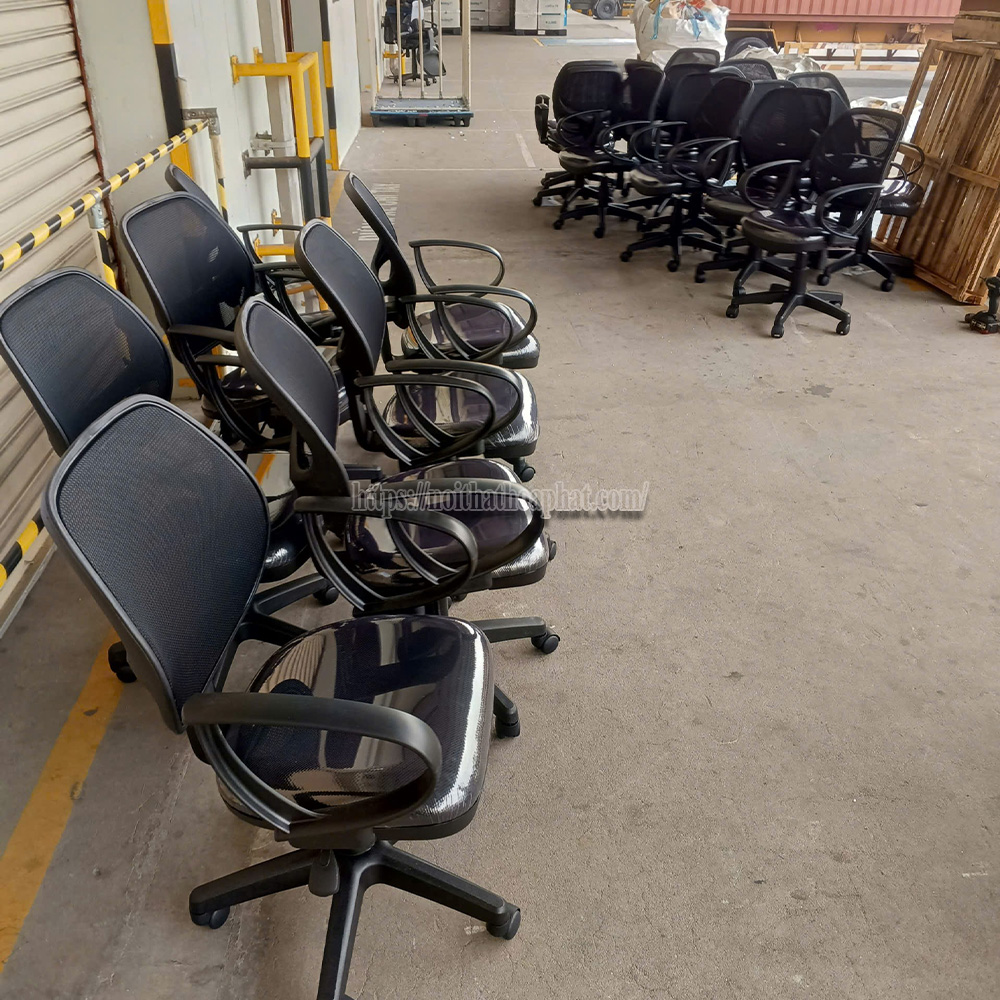 cần gạt ghế lưới nằm ở đâu