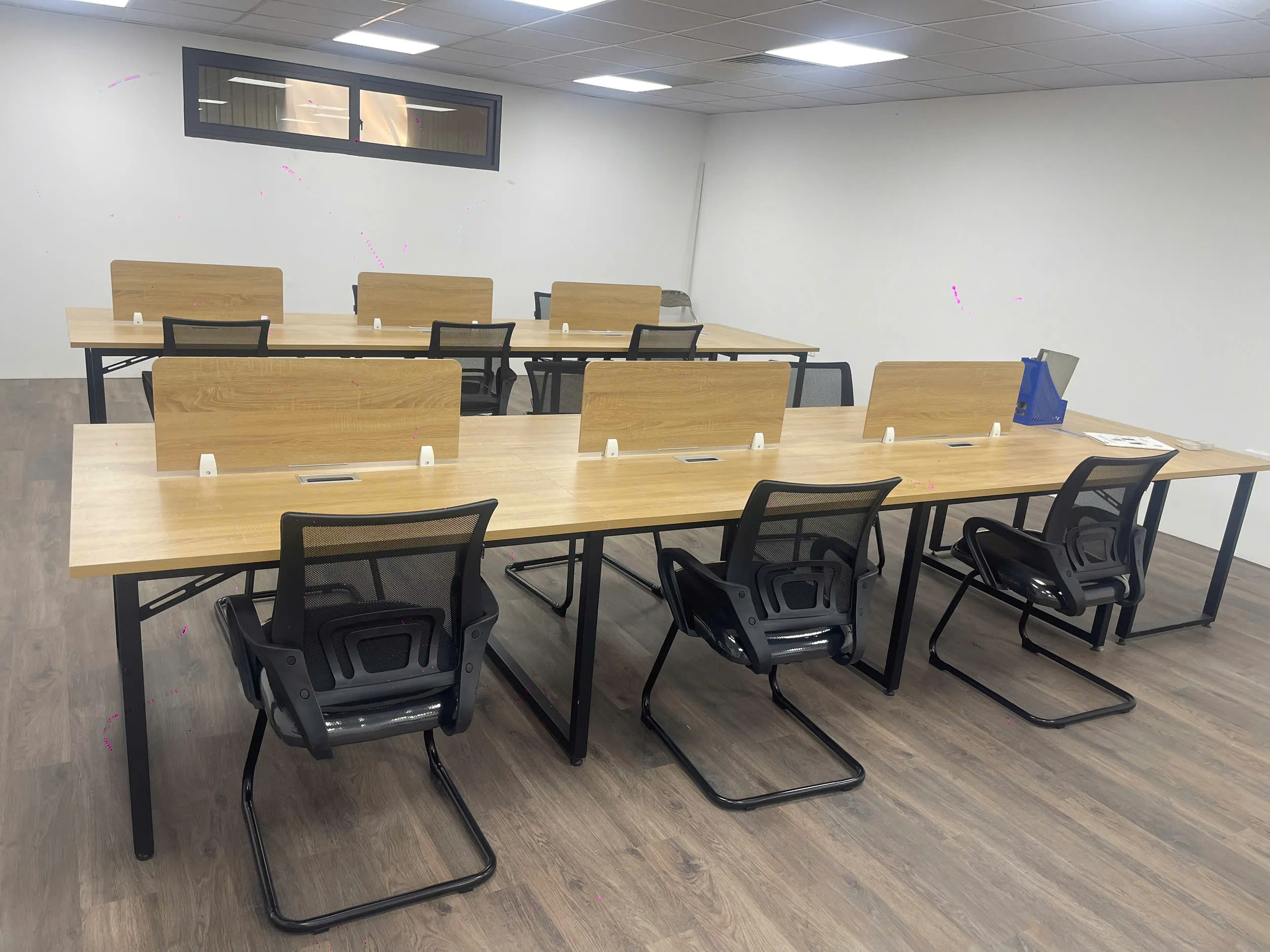 Thi công lắp đặt nội thất Hòa Phát cho dự án