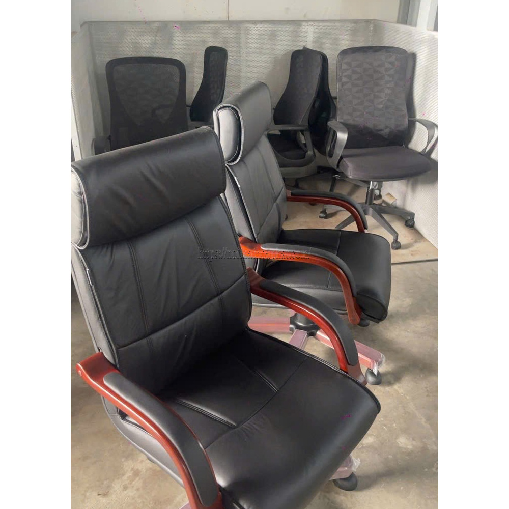 ghế xoay Hòa Phát bao nhiêu tiền