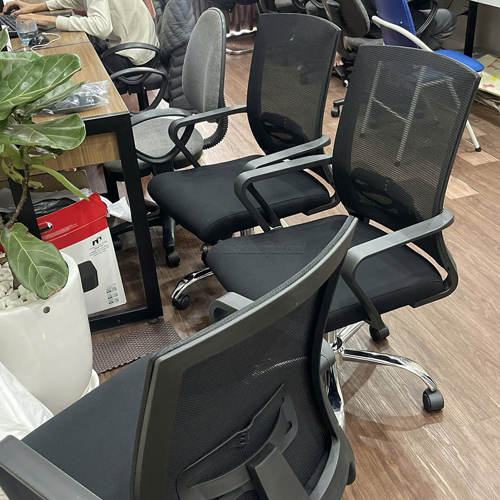 ghe-xoay-the-one-khuyen-mai