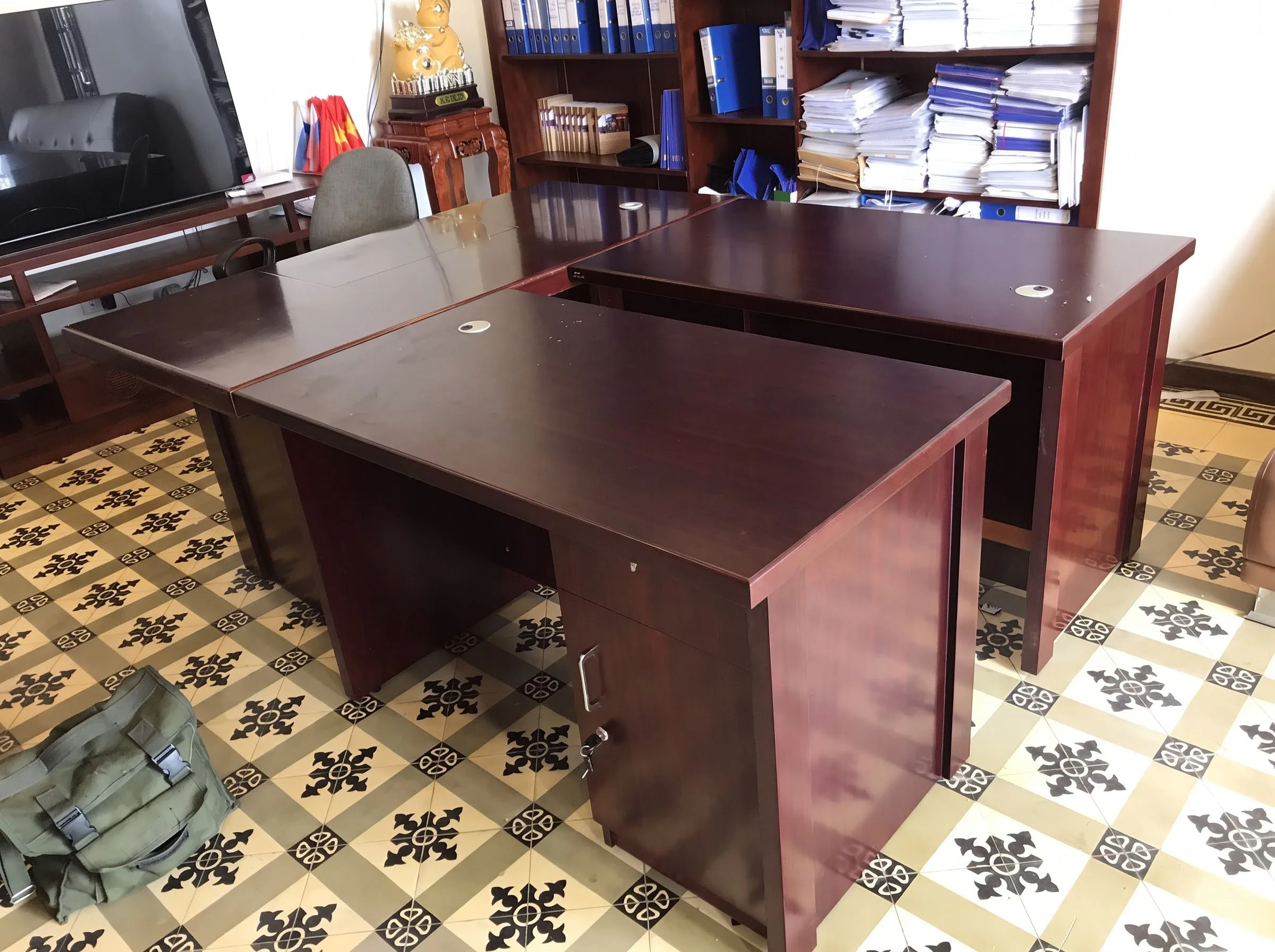 các lỗi bàn làm việc được bảo hành hòa phát