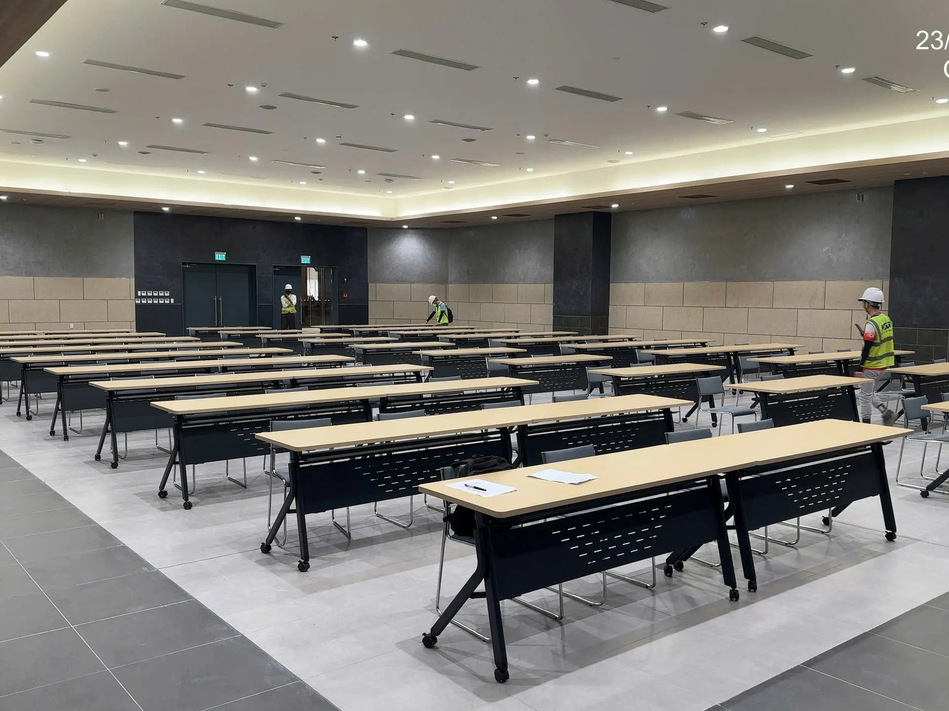 bàn ghế văn phòng quảng châu cho dự án