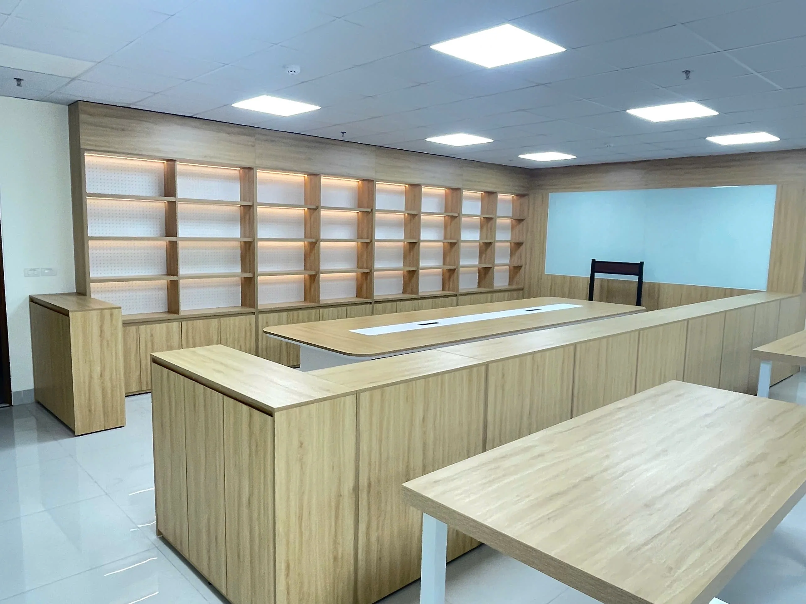 nhà cung cấp bàn ghế nhập khẩu trung quốc