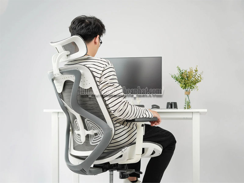 cách chỉnh ghế công thái học