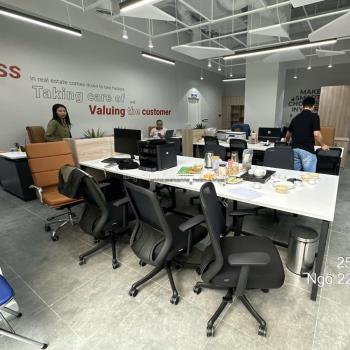 Mua ghế xoay giá rẻ: Làm sao để không tiền mất tật mang?